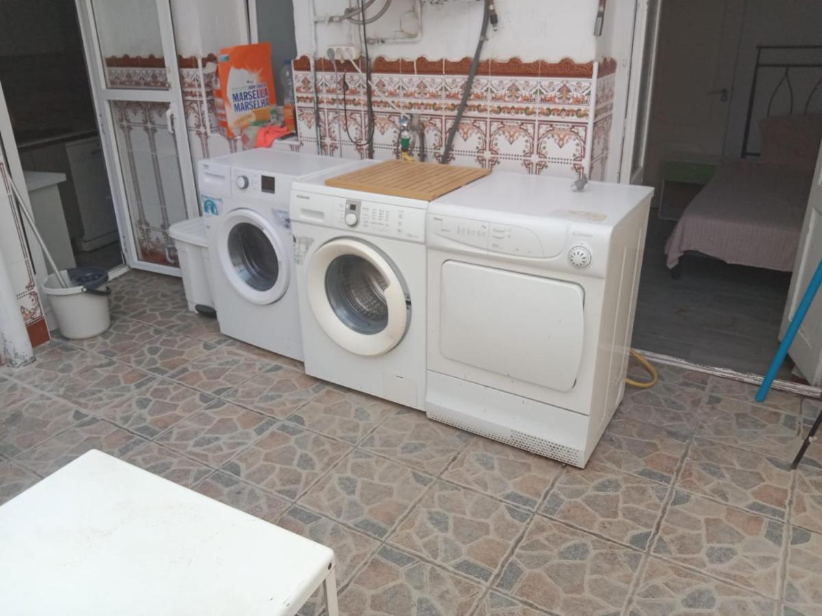 Habitación privada Tarragona con cocina salón y terraza piso compartido Exterior foto